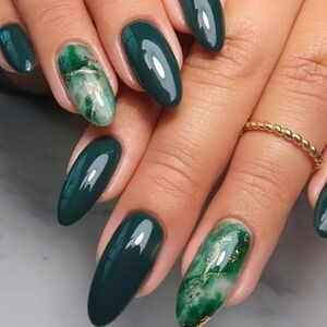 24 Pieces Fake Press On Nails